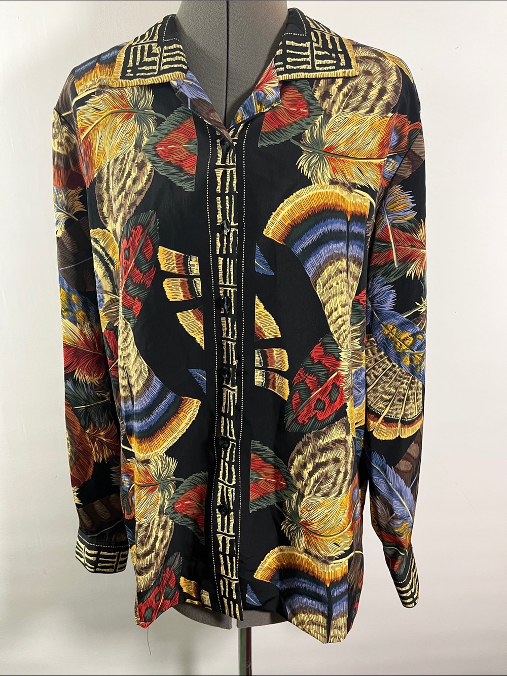Sharon Young Black Shirt with Multicolor Feather Print Size 12 Made  in USA